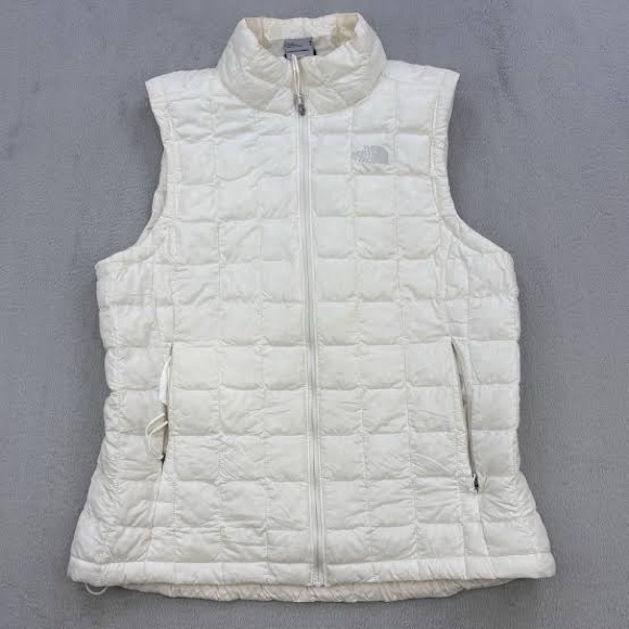 NorthFace White Quilted Vest - Picture 2 of 2